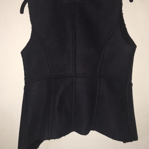 Black vest - Picture 4 of 7